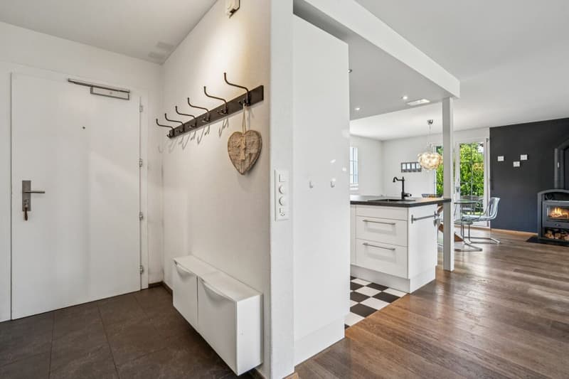 Move in with your family immediately in Buonas! (7)