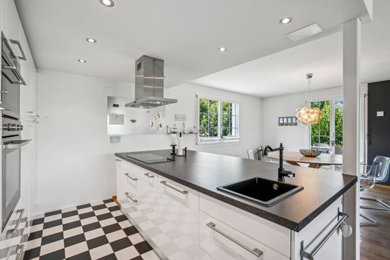 Move in with your family immediately in Buonas! (2)