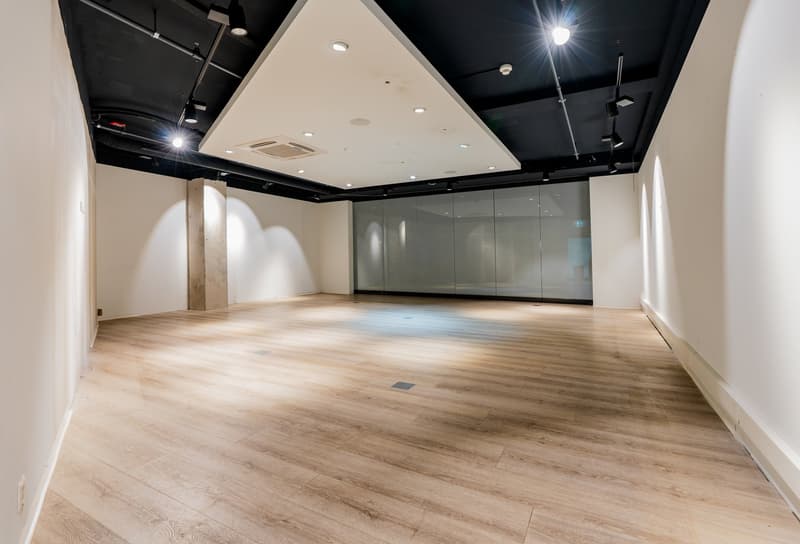 Espace commercial attractif dans un lieu animé de Bâle (2)