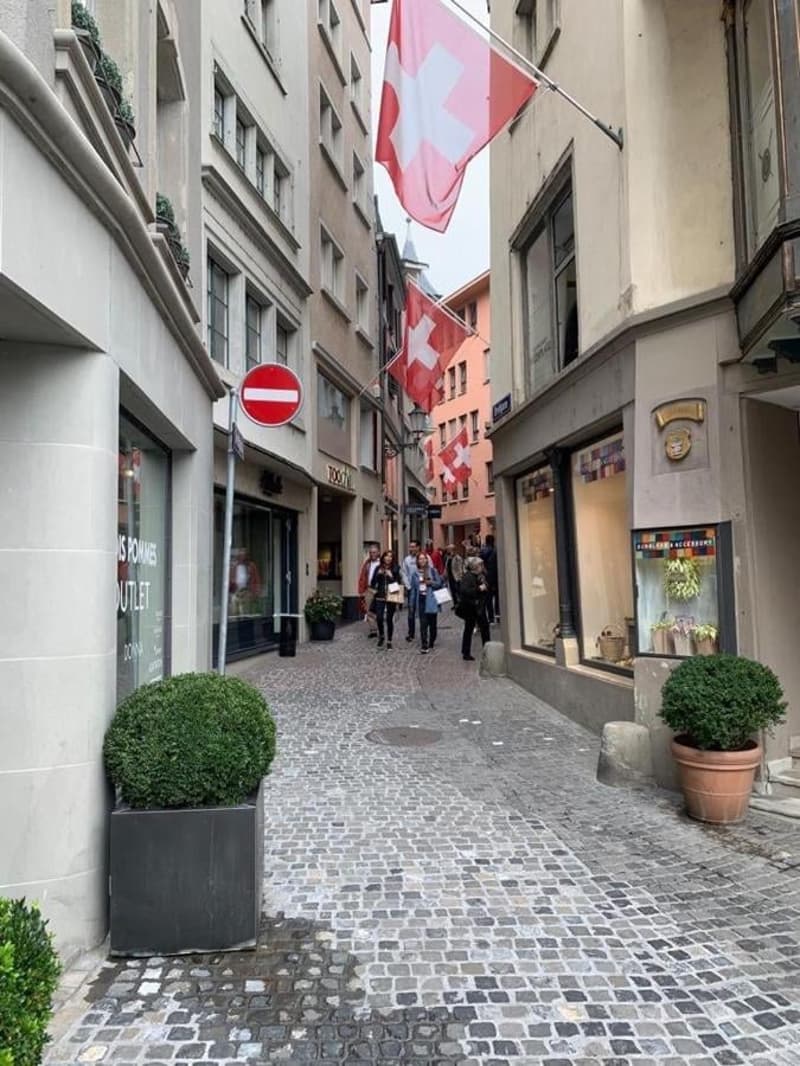 Commercial property for sale on Strehlgasse (1)