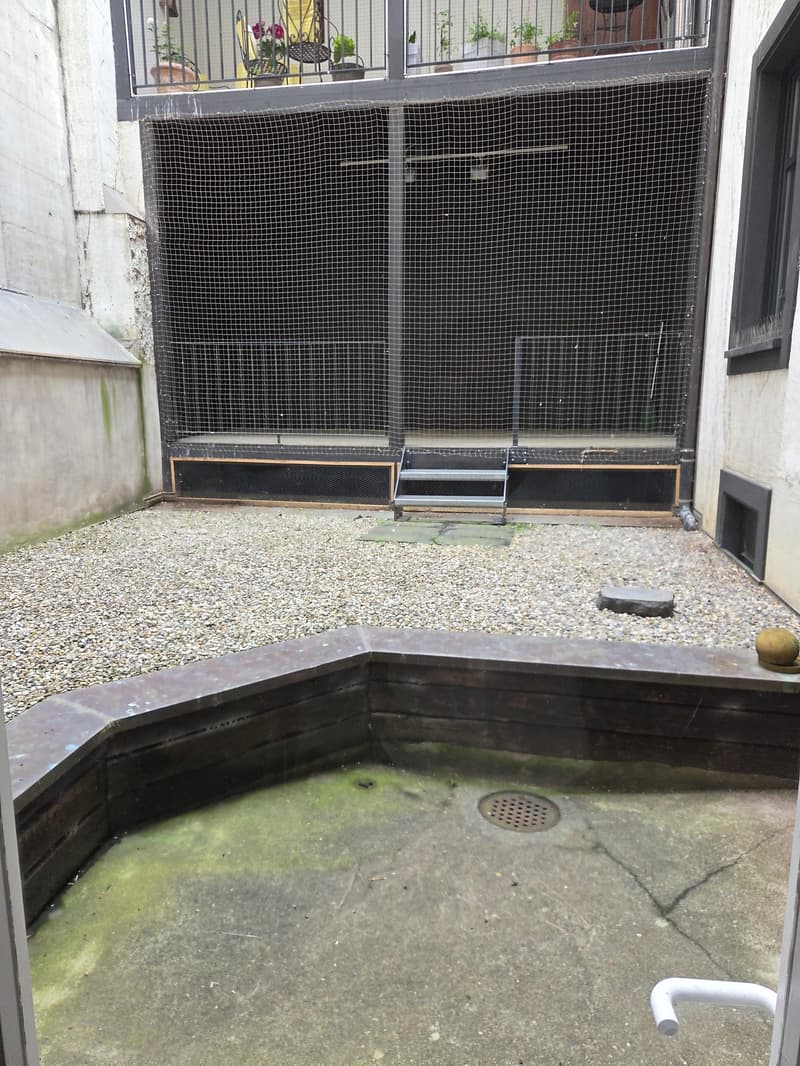 Quiet office space centrally located near SBB train station (4051) with storage room (5)