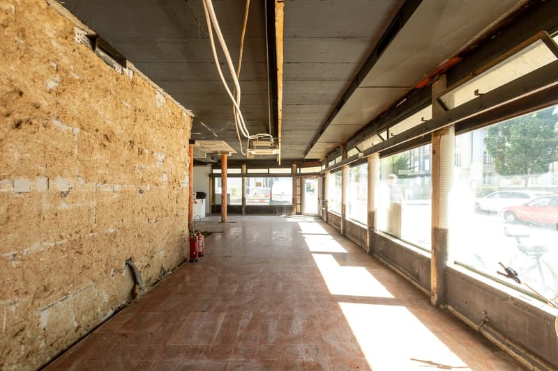 Unità commerciale luminosa in posizione ottimale a St. Johann (12)