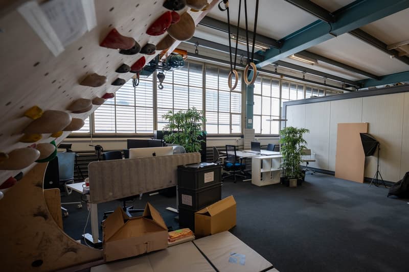 Coworking Desk in Fabrikhalle - diverse subscription models (4)