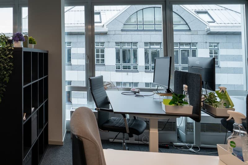 Bureau de coworking au 25e étage : à seulement 2 minutes de la gare - divers modèles d'abonnement (9)