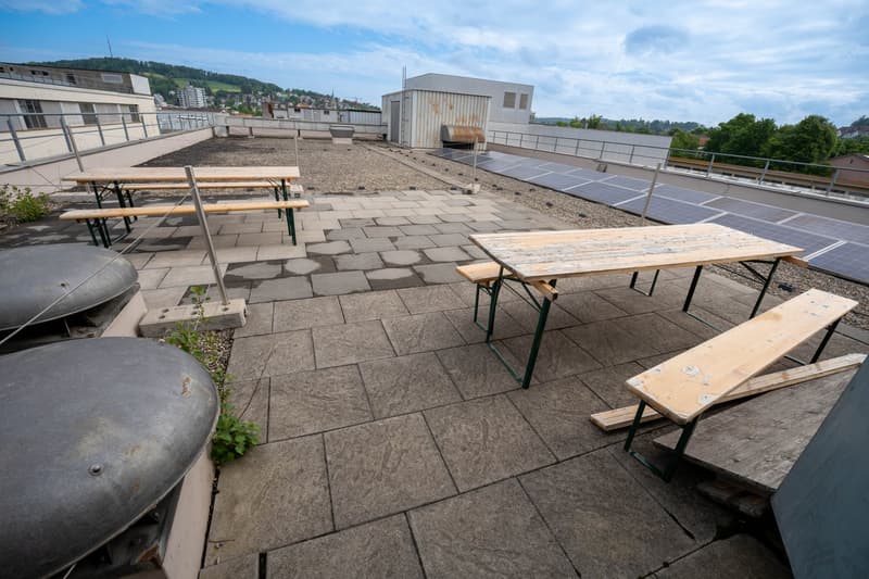 Grosszügiges Büro im EG in kreativer Fabrikhalle (17)