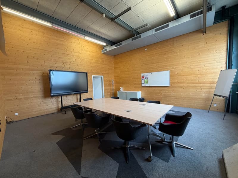 Grosszügiges Büro in kreativer Fabrikhalle (7)