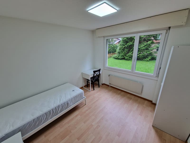 Monteurzimmer Zimmer möbliert, (Achtung: Mitbenützung von Küche und Bad ) (2)