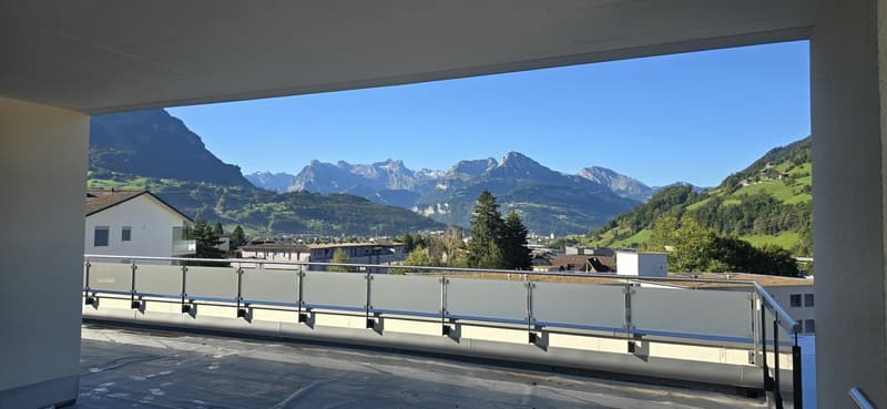 Primo affitto: appartamento mansardato di 2,5 locali con vista lago e montagna (4)