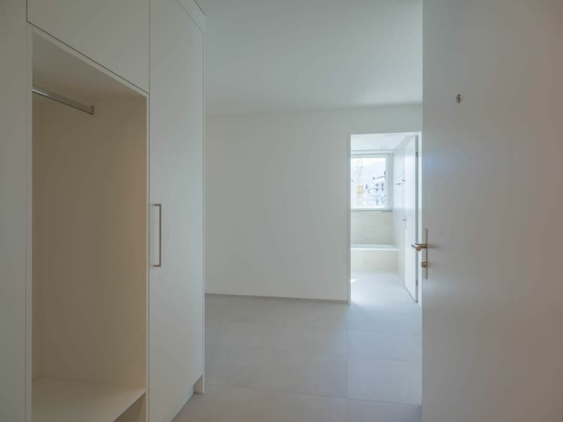 Neues 8.5-Zimmer-Doppeleinfamilienhaus mit grosszügigem Garten (14)
