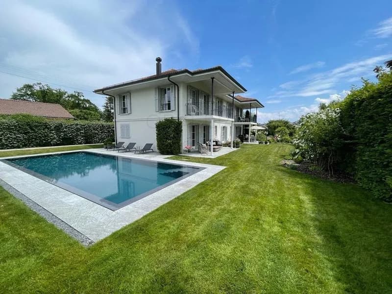 Elegant family home with pool in a quiet setting, Commugny (1)
