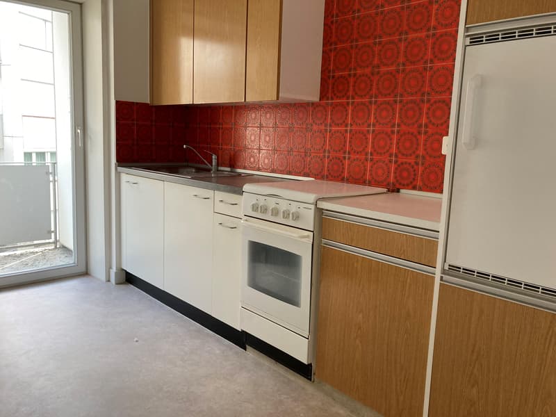 Apartment with attractive floor plan (4)