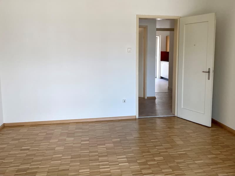 Apartment with attractive floor plan (3)