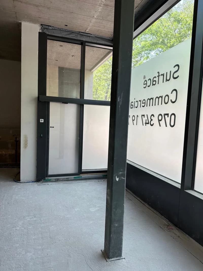 A vendre local commercial en plein coeur de Sion (9)