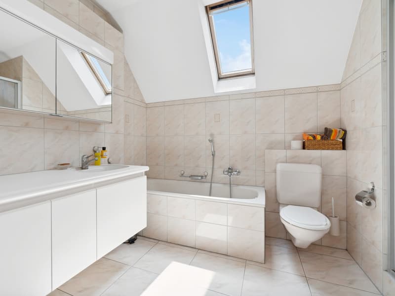 Luxurious, exclusive 6.5-room duplex apartment in Volketswil (11)
