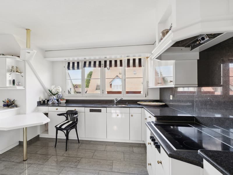 Luxurious, exclusive 6.5-room duplex apartment in Volketswil (4)