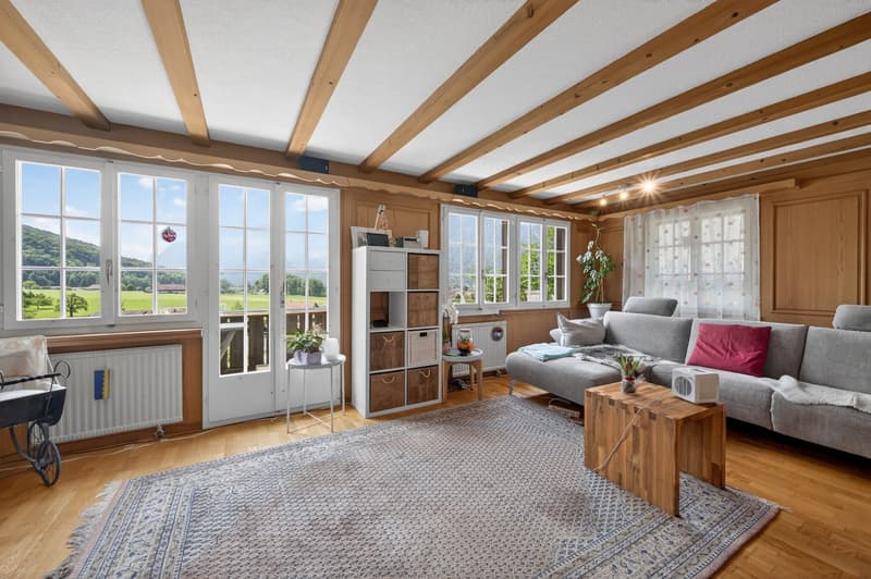 Charming 6.5-room chalet in a quiet location in Schänis (7)