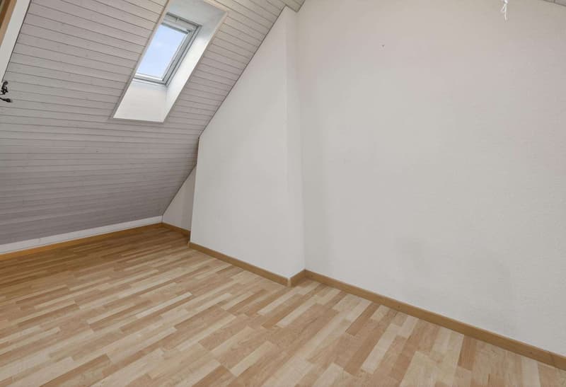 Appartement mansarde élégant à Gossau ZH (12)