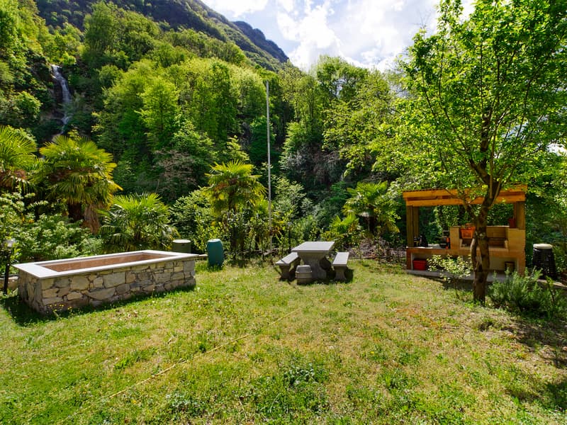 Splendido rustico circondato dalla natura - Melano, Val Mara (8)