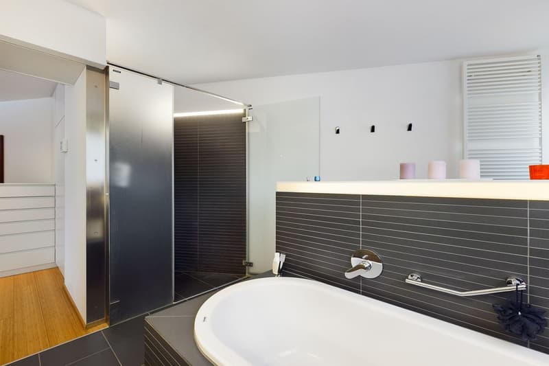 Villa de design dans le vert d'Arogno - Vue panoramique de rêve ! (20)