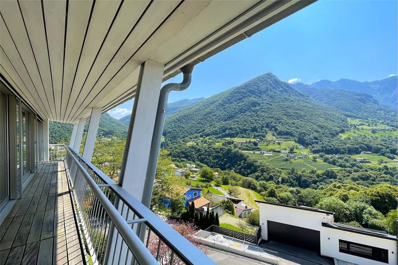 Villa de design dans le vert d'Arogno - Vue panoramique de rêve ! (22)