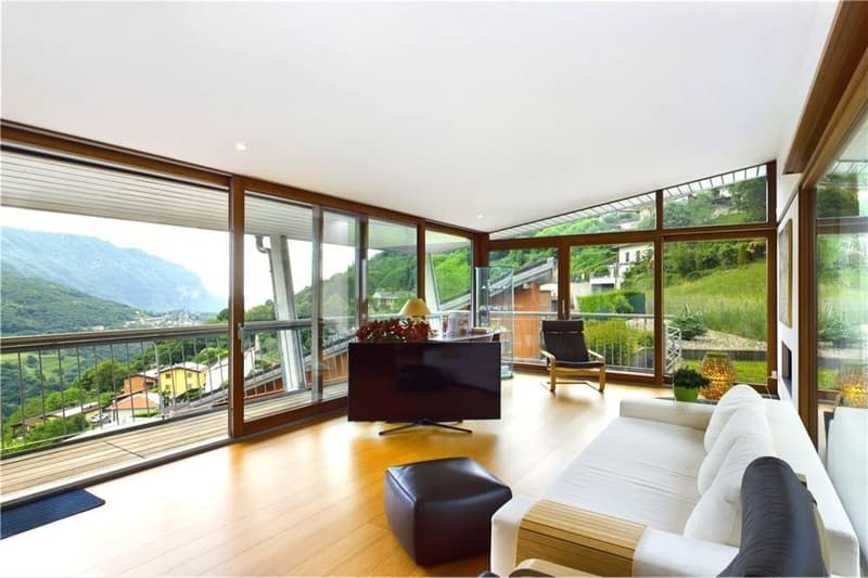 Villa de design dans le vert d'Arogno - Vue panoramique de rêve ! (4)