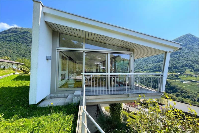 Villa de design dans le vert d'Arogno - Vue panoramique de rêve ! (3)