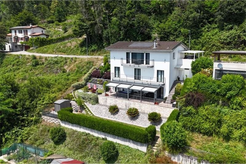 Vacallo - Una villa da sogno! Dove panorama, eleganza moderna e design si fondono in perfetta armonia (34)
