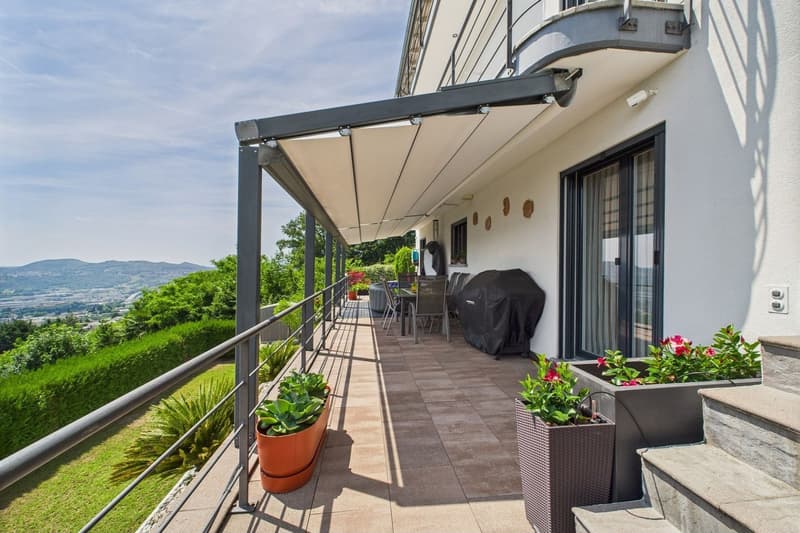 Vacallo - Una villa da sogno! Dove panorama, eleganza moderna e design si fondono in perfetta armonia (27)