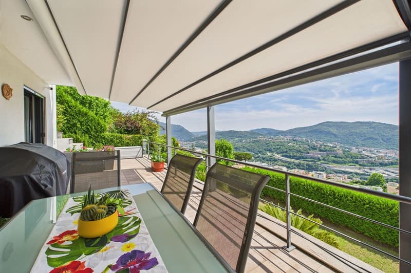 Vacallo - Una villa da sogno! Dove panorama, eleganza moderna e design si fondono in perfetta armonia (31)