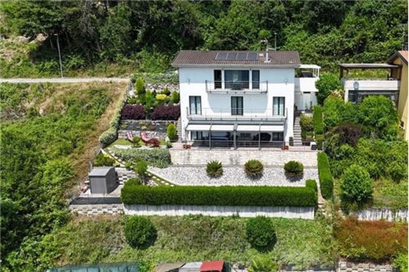 Vacallo - Una villa da sogno! Dove panorama, eleganza moderna e design si fondono in perfetta armonia (3)