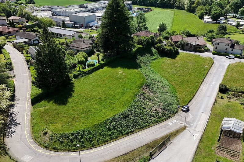 Interesting building land R3 in a great sunny location (7)