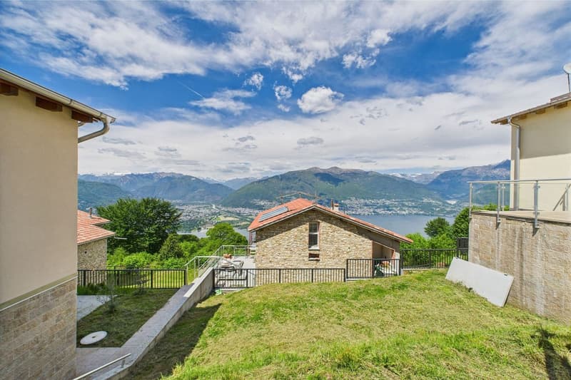 San Nazzaro - Nouvelle construction dans le vert - Vue de rêve ! (11)