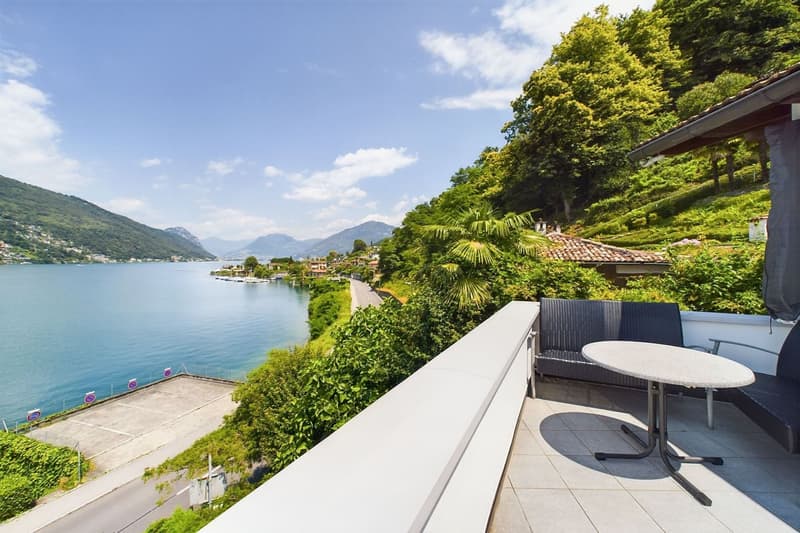 Una grande proprietà in riva al lago a Brusino Arsizio (6)