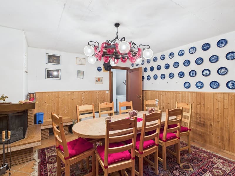 Unabhängige Villa mit grossem Garten und charakteristischem Grottino in Taverne (26)