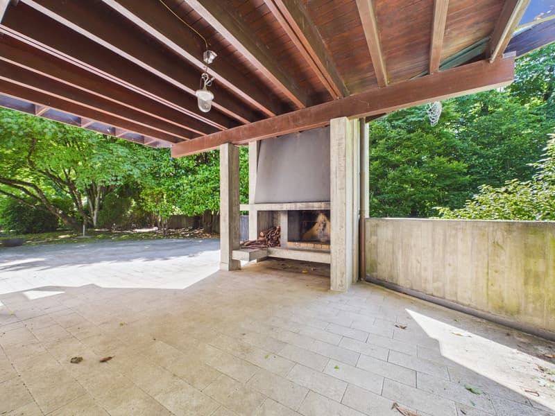 Elegante Villa mit Pool und privatem Garten in Gentilino (10)