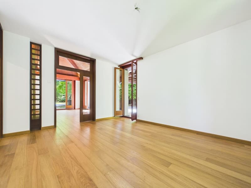 Elegante Villa mit Pool und privatem Garten in Gentilino (9)