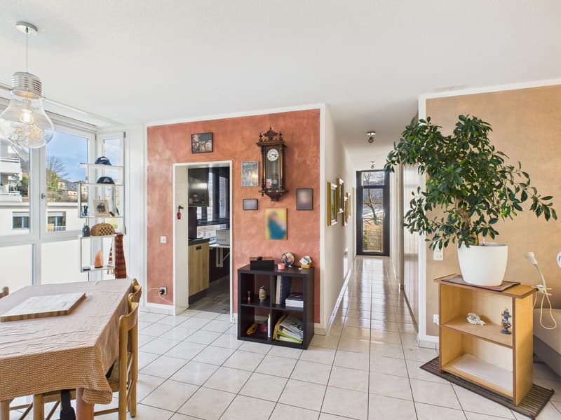Helle 3 ½ Zimmerwohnung mit Terrasse in ruhiger und gut erschlossener Wohnlage (2)