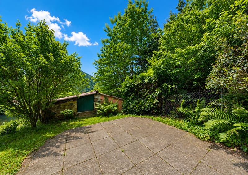 Dreamy single-family house full of charm with garden (7)