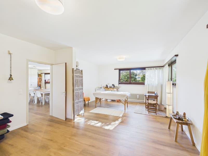 3½ pièces rénovés avec potentiel 4½ - avec garage (12)