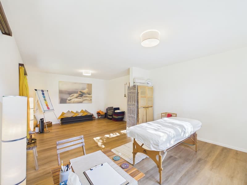 3½ pièces rénovés avec potentiel 4½ - avec garage (11)
