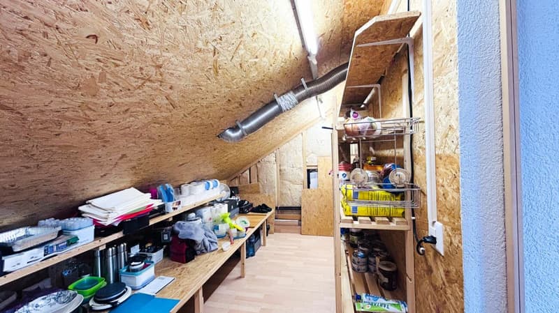 2ème appartement, 2ème étage
