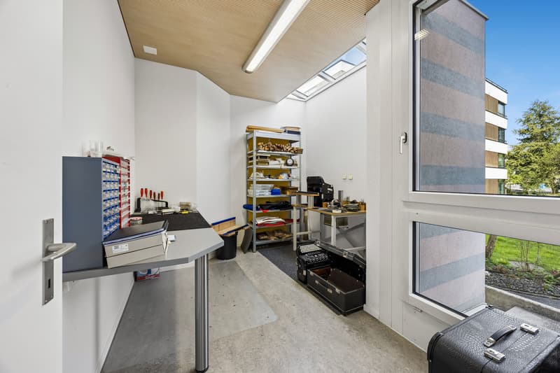 Central retail space 128 m² in Dagmersellen - attractive purchase (8)