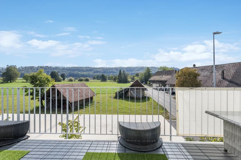 Modern 3.5-room apartment with 18 m² balcony in Bollodingen (12)