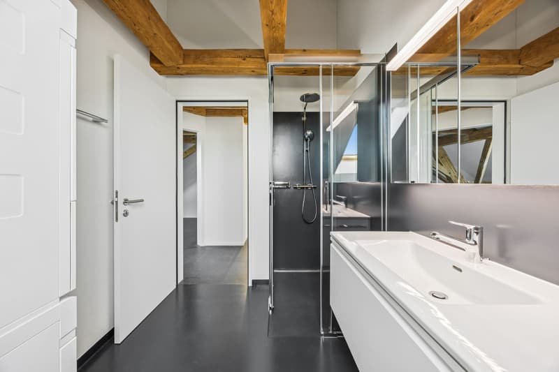 Exclusive 5.5-room attic maisonette with charm (12)