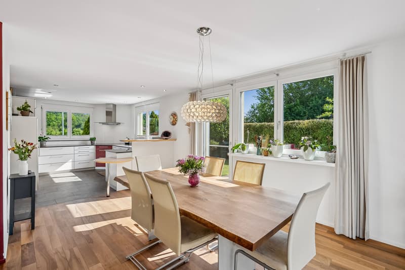 Exclusive living with a view of the greenery in Hettlingen (4)