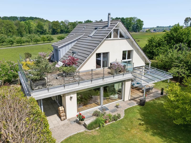 Exclusive living with a view of the greenery in Hettlingen (7)