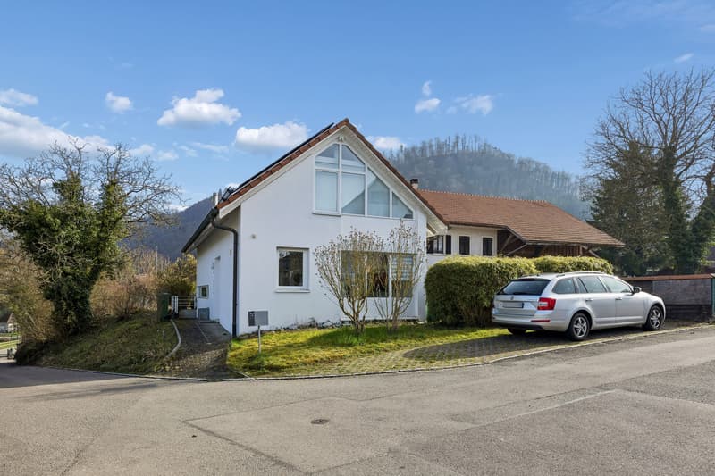 Your new home: quiet location, spacious and full of possibilities! (1)