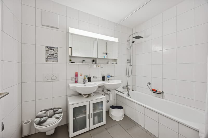 Bright 3.5-room apartment with 19 m² balcony in Trimbach for sale (12)