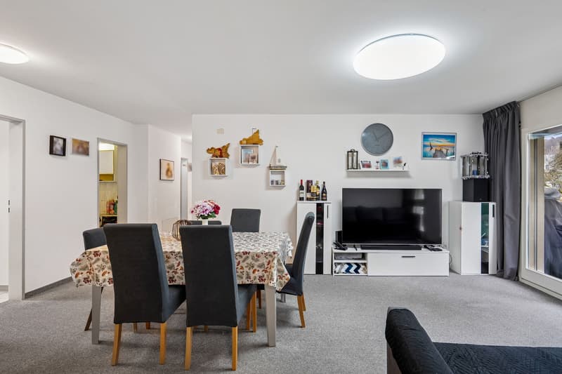 Family-friendly 5.5-room apartment with plenty of space and comfort (1)