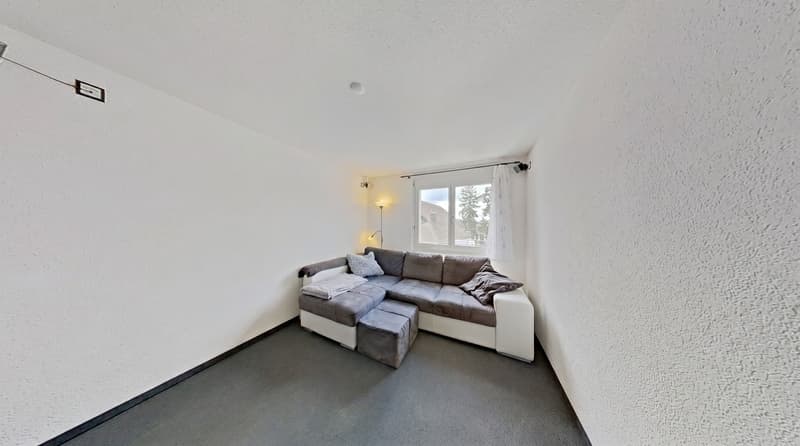 Move in and feel at home in this well-maintained 5.5-room single-family house (10)